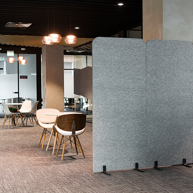 Plancher d'écran acoustique